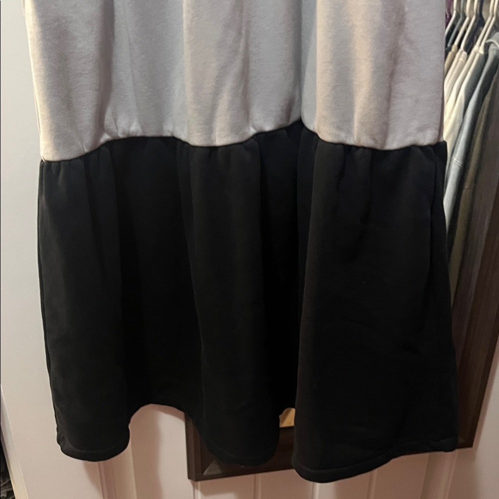 Nike Tri-Tone Sleeveless Dress - Picture 5 of 6